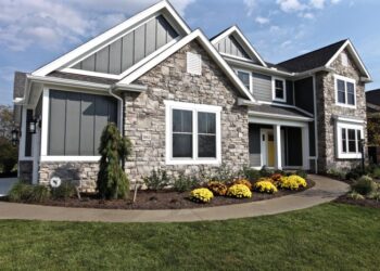12 Most Popular House Siding Colors - House Frey